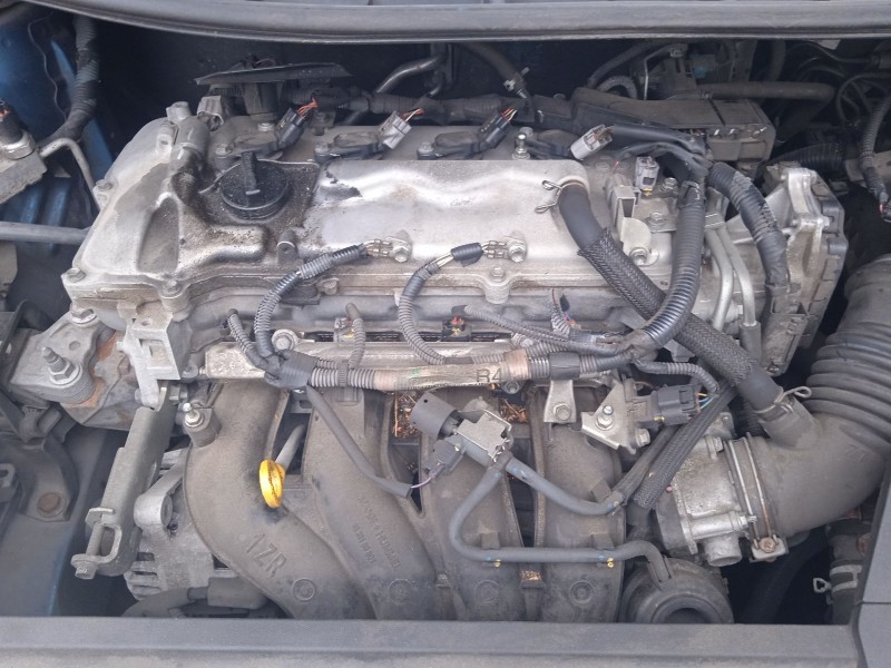 toyota auris (_e15_) del año 2012