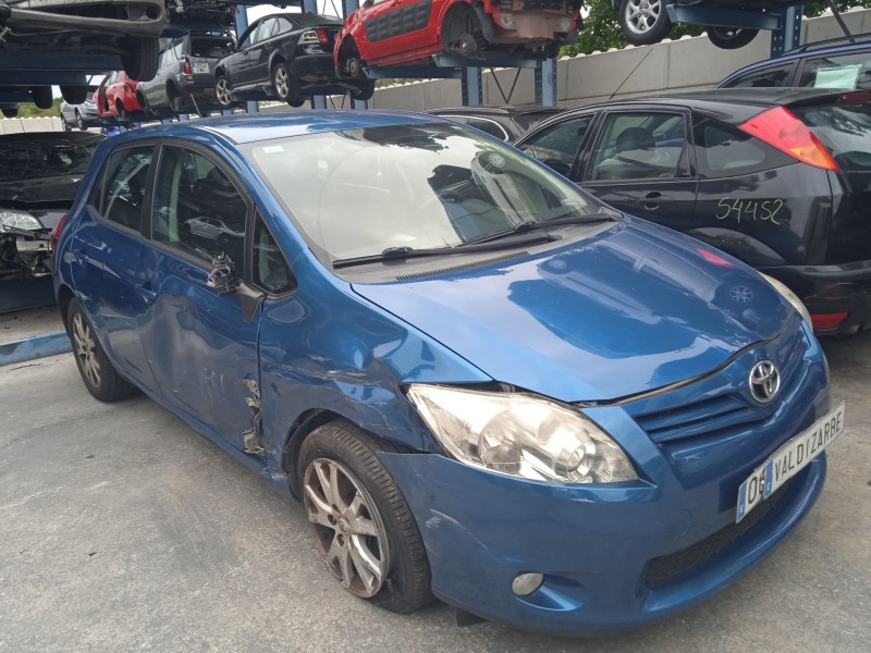 toyota auris (_e15_) del año 2012