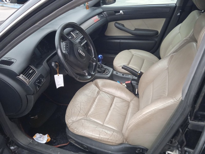 audi a6 c5 avant (4b5) del año 2000
