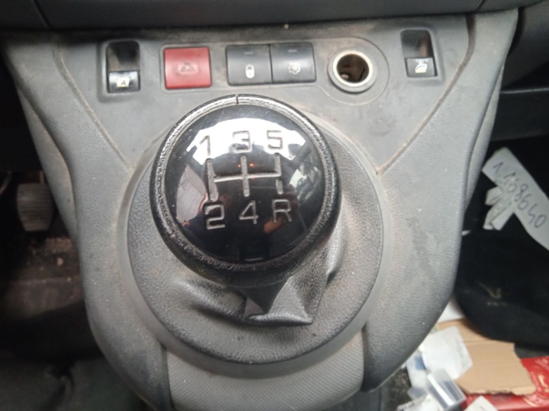 peugeot partner furgoneta/monovolumen del año 2013