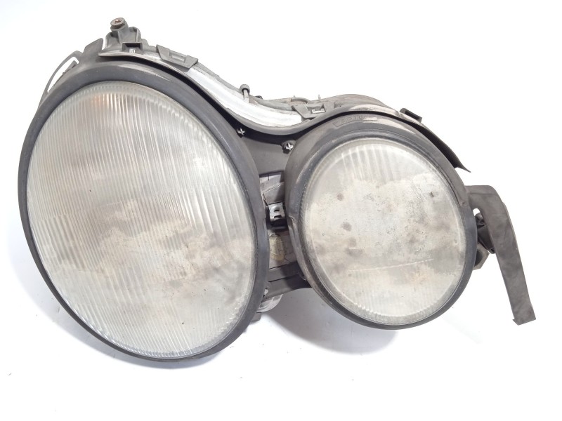Recambio de faro derecho para mercedes-benz clase e (w210) e 240 (210.061) referencia OEM IAM A2108200461  
