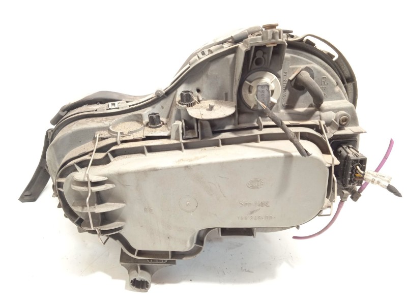 Recambio de faro derecho para mercedes-benz clase e (w210) e 240 (210.061) referencia OEM IAM A2108200461  