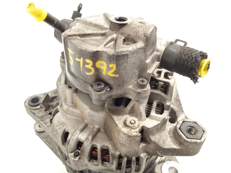 Recambio de alternador para hyundai h-1 / starex autobús (a1) 2.5 crdi referencia OEM IAM 373004A003  TA000A48201