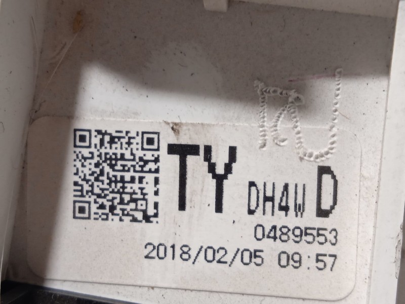 Recambio de cuadro instrumentos para mazda cx-3 2.0 cat referencia OEM IAM D23C55430 DH4W55471C DH4WD