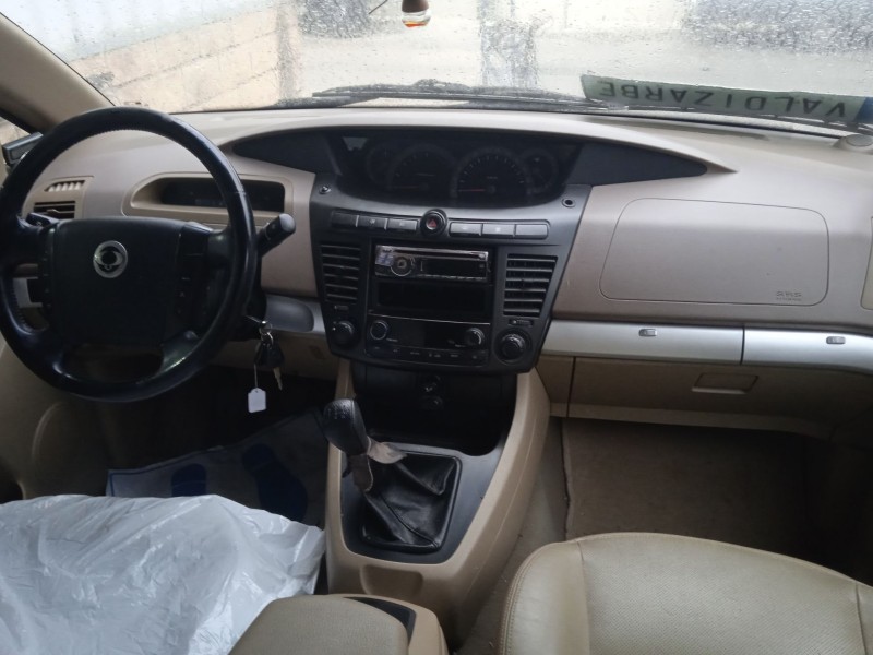 ssangyong rodius i del año 2006