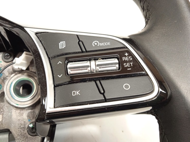Recambio de volante para kia xceed (cd) 1.5 t-gdi referencia OEM IAM 56100J7040CEP  