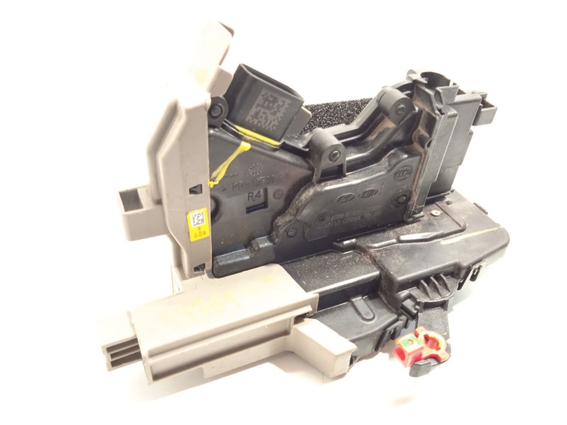 Recambio de cerradura puerta trasera derecha para kia xceed (cd) 1.5 t-gdi referencia OEM IAM 81420J7300  