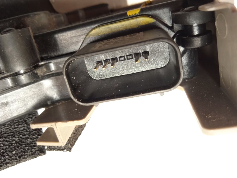 Recambio de cerradura puerta trasera derecha para kia xceed (cd) 1.5 t-gdi referencia OEM IAM 81420J7300  