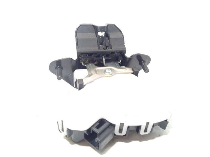 Recambio de cerradura maletero / porton para mazda cx-3 2.0 cat referencia OEM IAM D09H62310  