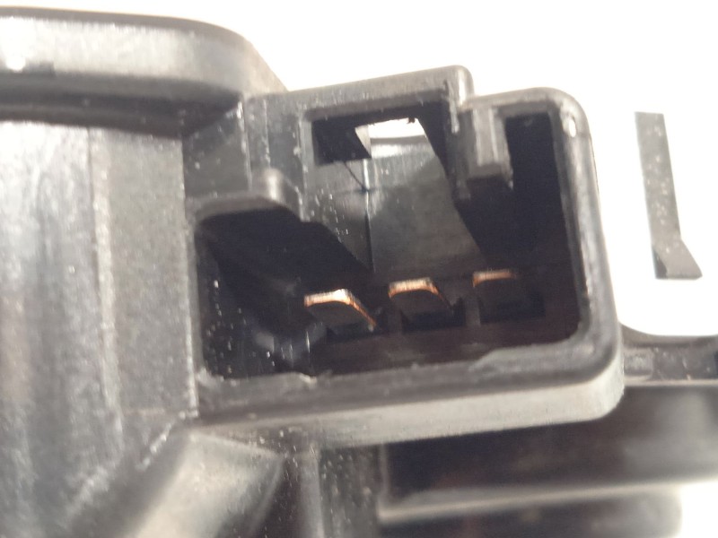 Recambio de cerradura maletero / porton para mazda cx-3 2.0 cat referencia OEM IAM D09H62310  