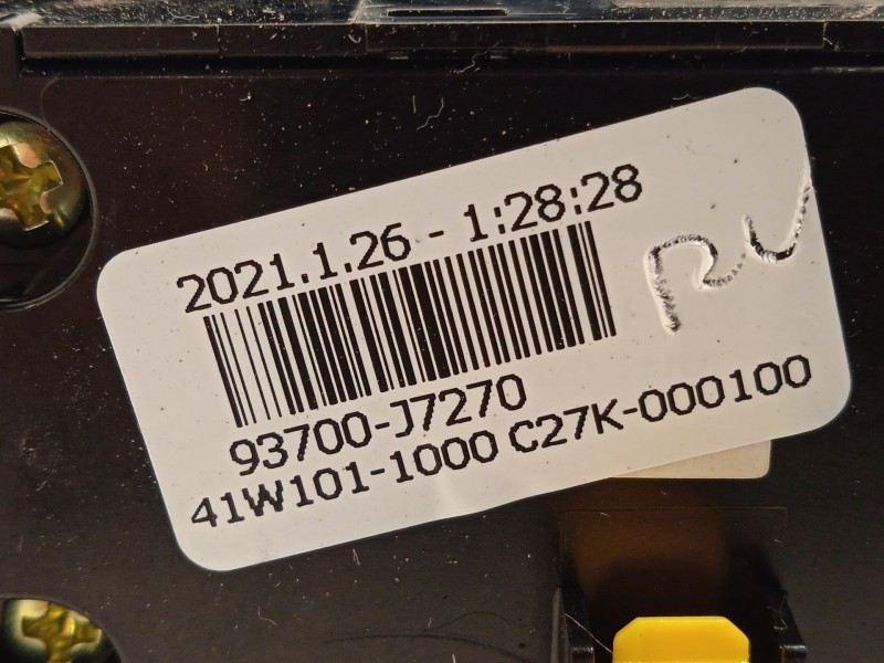 Recambio de mando multifuncion para kia xceed (cd) 1.5 t-gdi referencia OEM IAM 93700J7270  