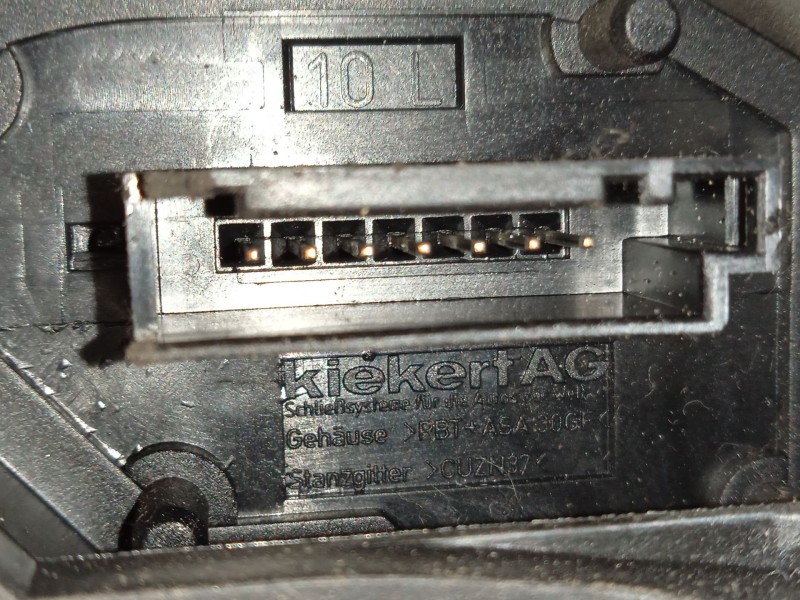 Recambio de cerradura puerta delantera izquierda para bmw 1 (e87) 118 d referencia OEM IAM 7167065 51217167065 