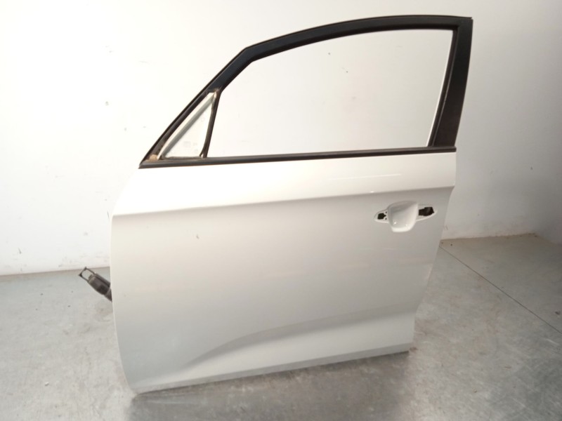 Recambio de puerta delantera izquierda para kia carens iv 1.7 crdi referencia OEM IAM 76003A4000  