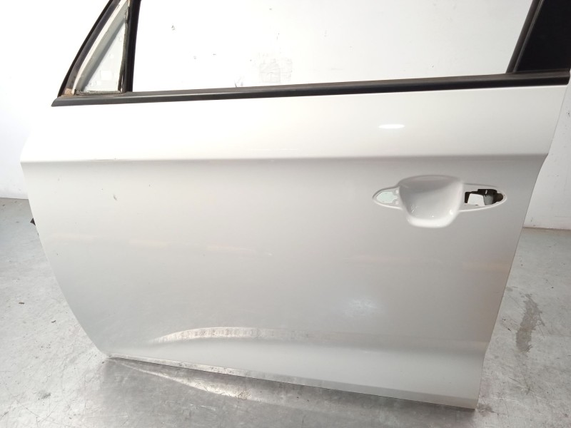 Recambio de puerta delantera izquierda para kia carens iv 1.7 crdi referencia OEM IAM 76003A4000  