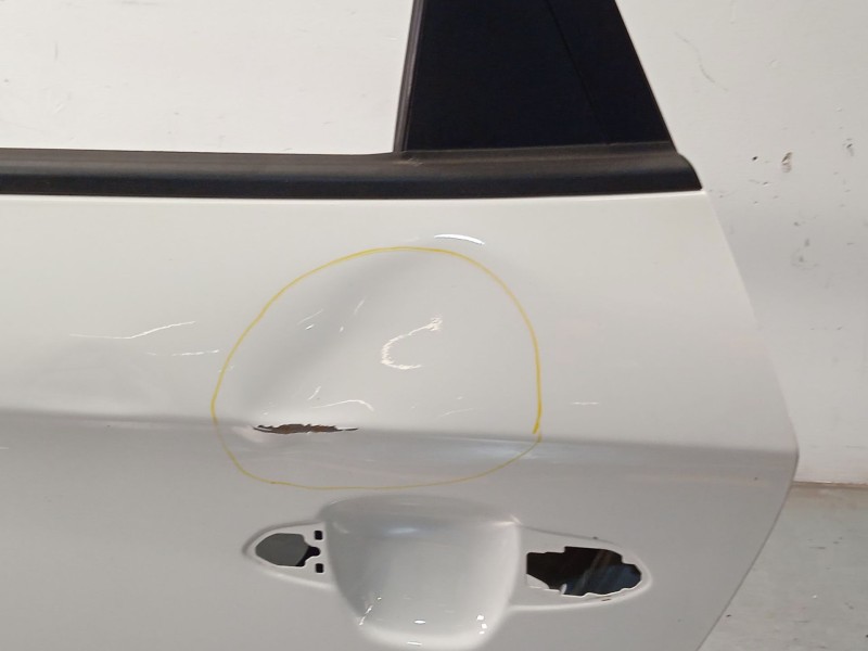 Recambio de puerta trasera izquierda para kia carens iv 1.7 crdi referencia OEM IAM 77003A4000  