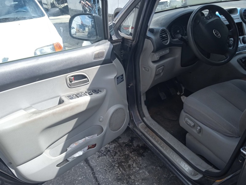 kia carens iii monospace (un) del año 2009