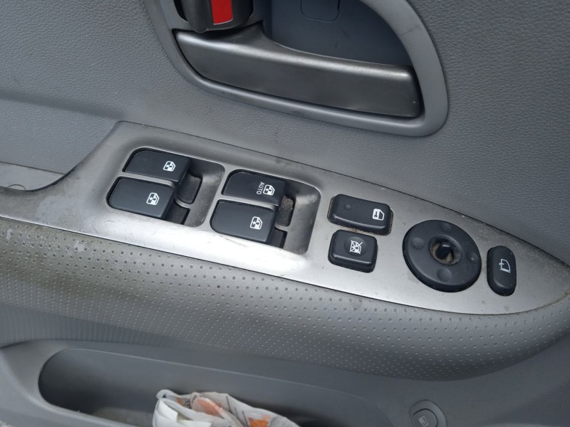 kia carens iii monospace (un) del año 2009