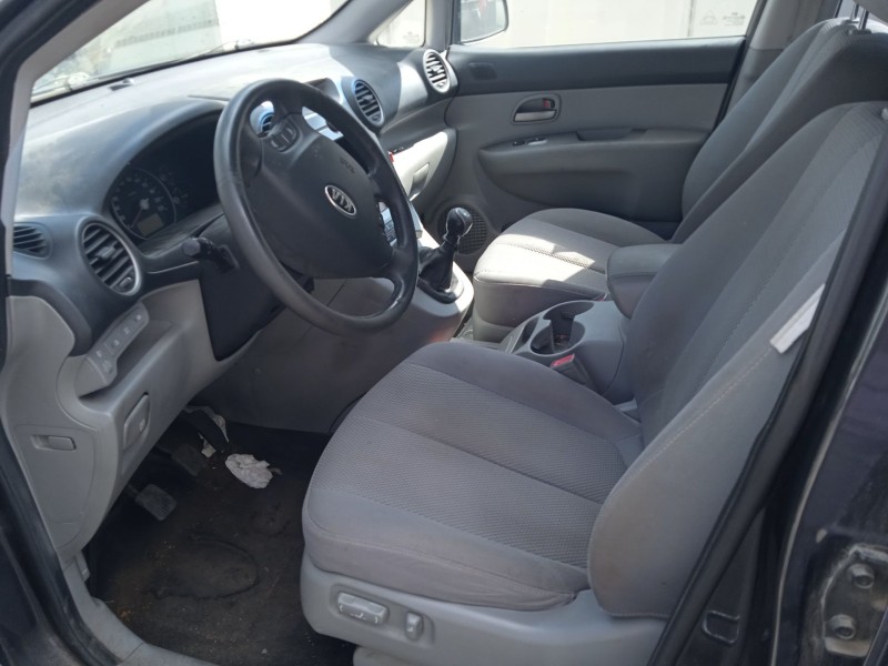 kia carens iii monospace (un) del año 2009