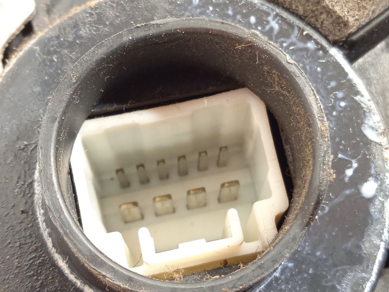 Recambio de cerradura puerta delantera derecha para lexus rx (_u3_) 400h (mhu38_) referencia OEM IAM 6903048070  