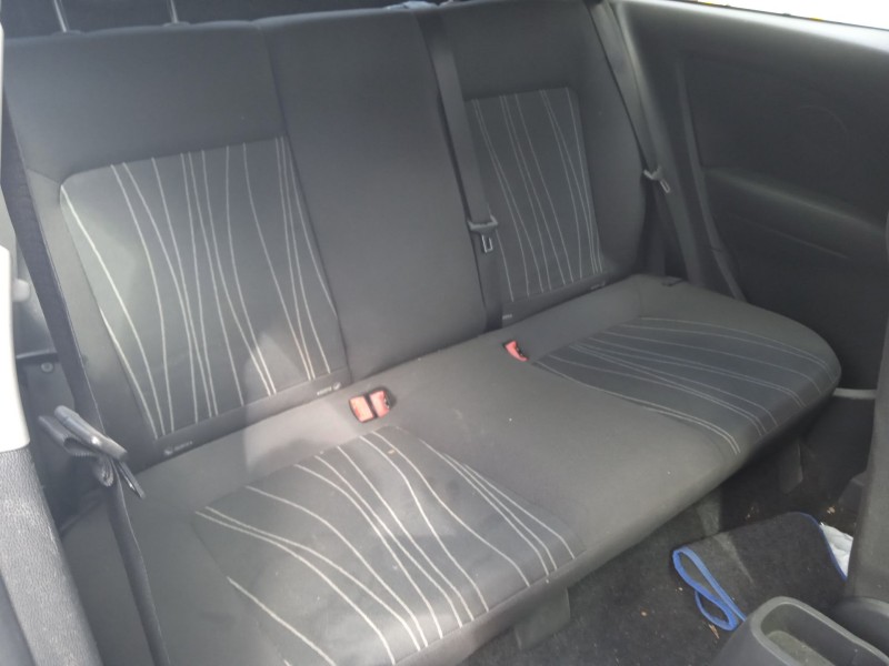 opel corsa d (s07) del año 2006