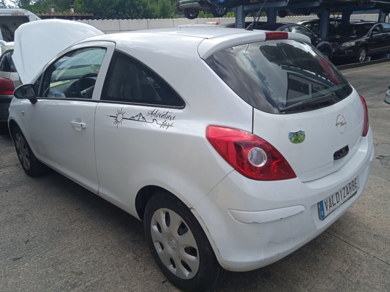 opel corsa d (s07) del año 2006