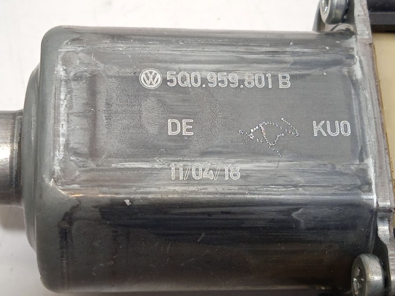 Recambio de elevalunas delantero derecho para audi q2 (gab) 1.6 tdi referencia OEM IAM 81A837462 5Q0959801B 