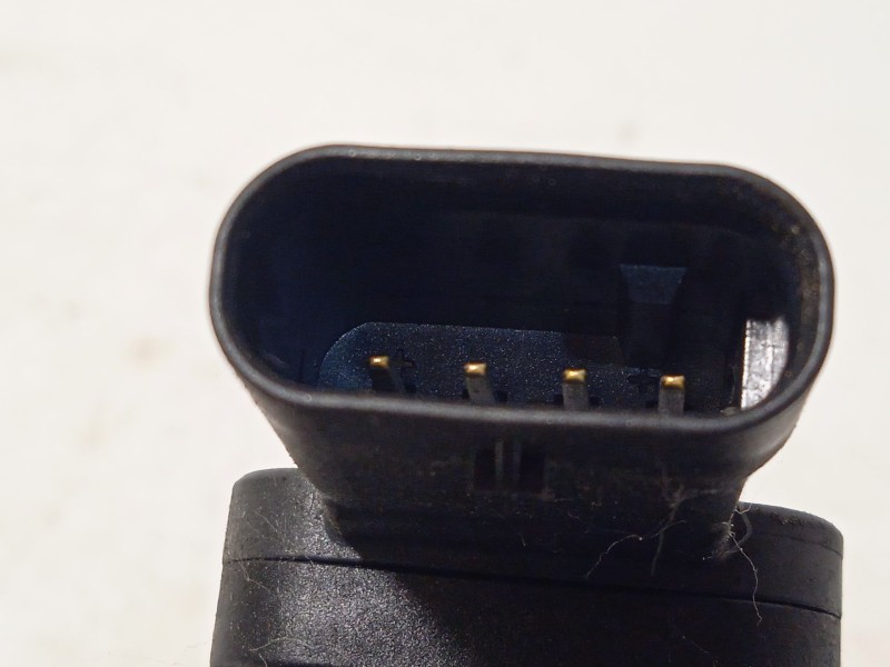 Recambio de caudalimetro para audi q2 (gab) 1.6 tdi referencia OEM IAM 04L906461B  