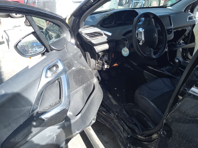 peugeot 2008 i (cu_) del año 2016