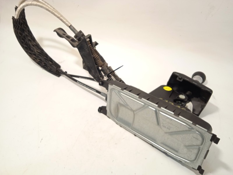 Recambio de palanca cambio para audi q2 (gab) 1.6 tdi referencia OEM IAM 2GA711049B  