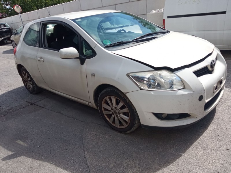 toyota auris (_e15_) del año 2008