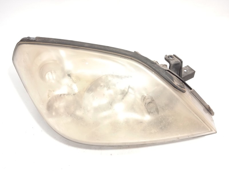 Recambio de faro derecho para nissan primera (p12) 1.6 referencia OEM IAM 26010AU80B  