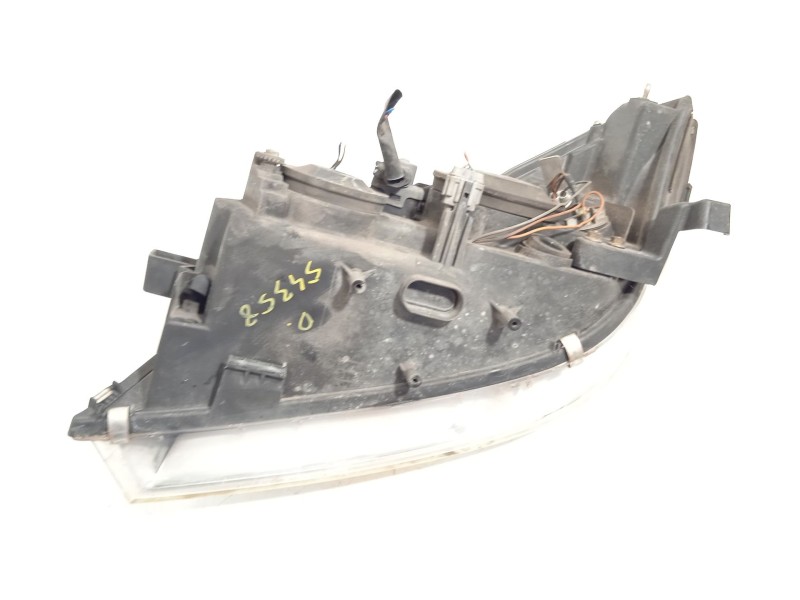 Recambio de faro derecho para nissan primera (p12) 1.6 referencia OEM IAM 26010AU80B  