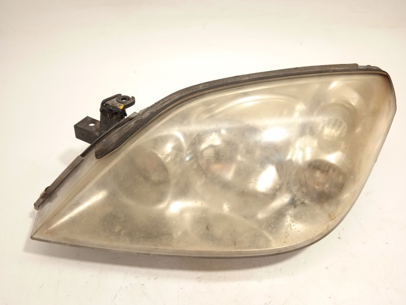 Recambio de faro izquierdo para nissan primera (p12) 1.6 referencia OEM IAM 26060AU80B  