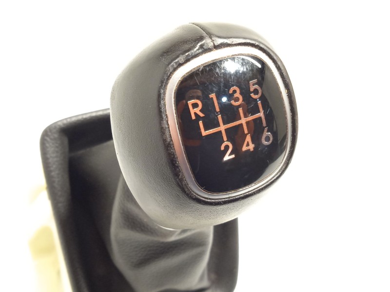 Recambio de palanca cambio para kia carens iv 1.7 crdi referencia OEM IAM 43700A4010  