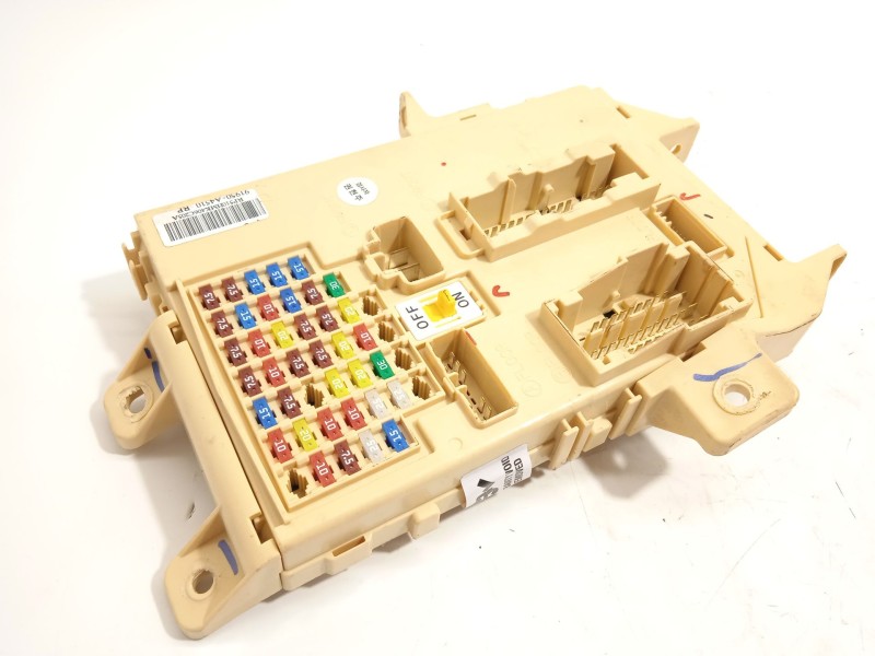 Recambio de caja reles / fusibles para kia carens iv 1.7 crdi referencia OEM IAM 91950A4510  