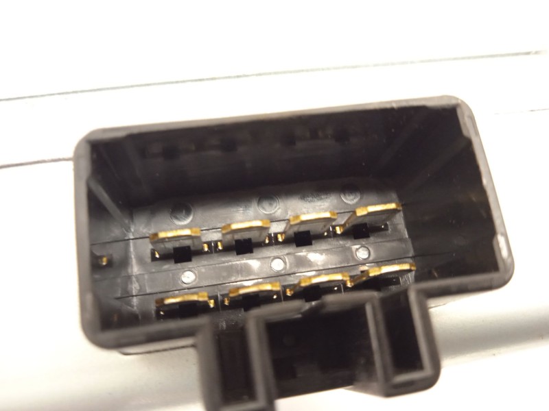 Recambio de modulo electronico para kia carens iv 1.7 crdi referencia OEM IAM 95300A4000  