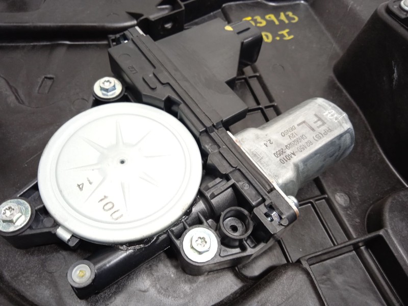 Recambio de elevalunas delantero izquierdo para kia carens iv 1.7 crdi referencia OEM IAM 82470A4260 82450A4010 