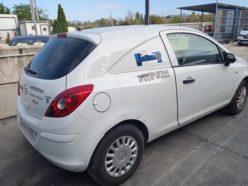 opel corsa d (s07) del año 2010