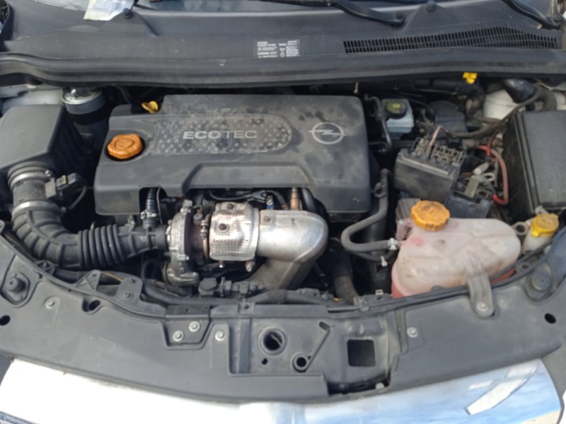 opel corsa d (s07) del año 2010