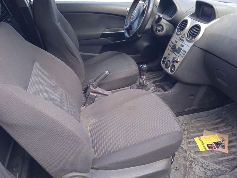 opel corsa d (s07) del año 2010