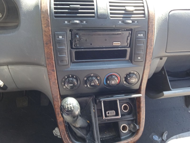 kia carnival ii (gq) del año 2003