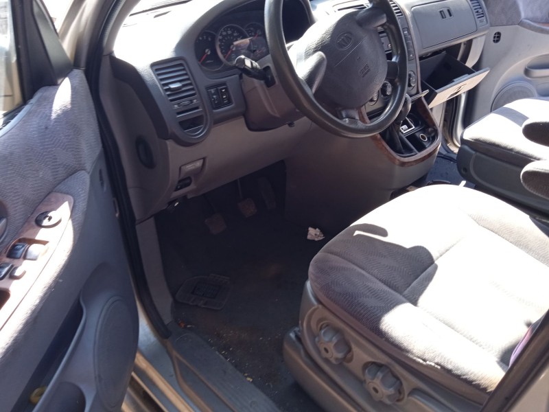 kia carnival ii (gq) del año 2003