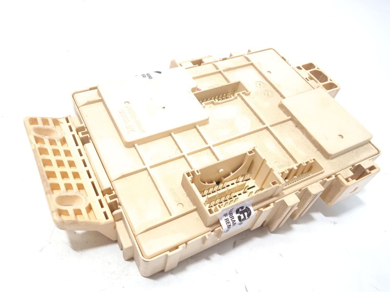 Recambio de caja reles / fusibles para kia cee´d (jd) 1.6 crdi 110 referencia OEM IAM 91950A2011  