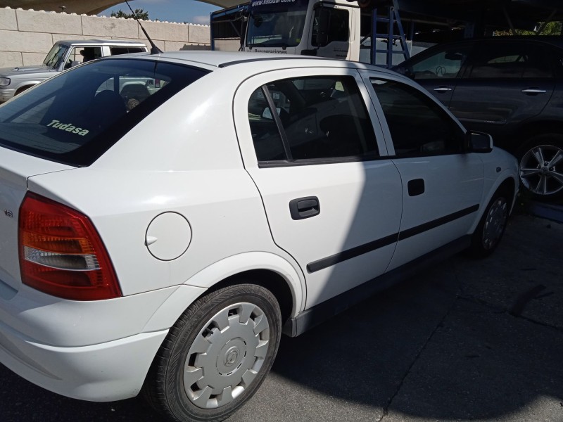 opel astra g hatchback (t98) del año 2002