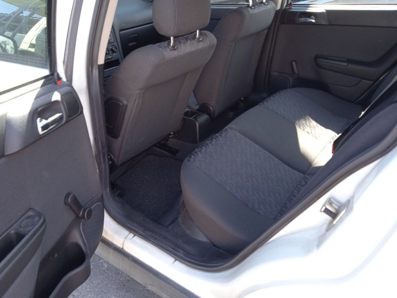 opel astra g hatchback (t98) del año 2002