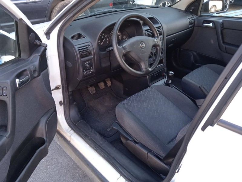 opel astra g hatchback (t98) del año 2002