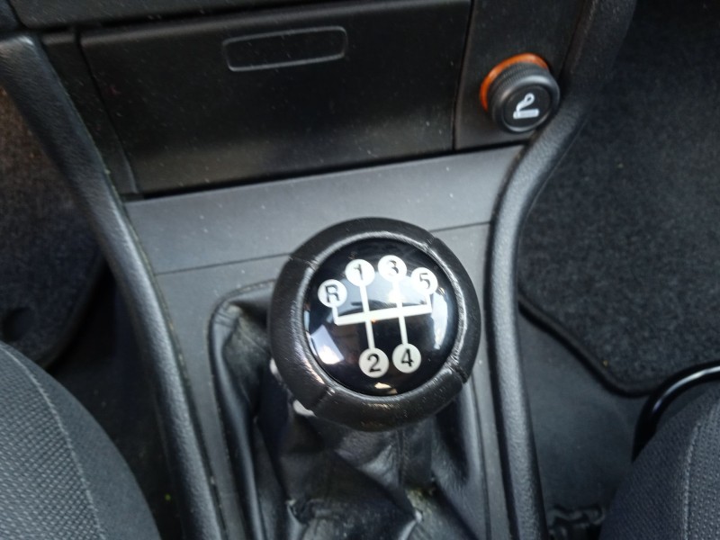 opel astra g hatchback (t98) del año 2002