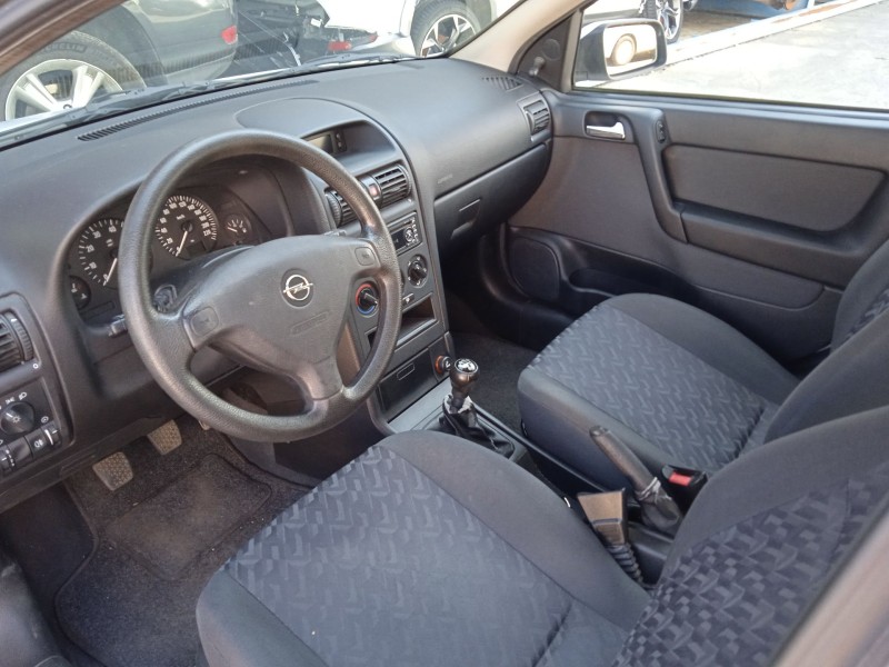 opel astra g hatchback (t98) del año 2002