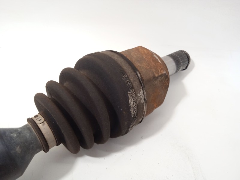 Recambio de transmision delantera derecha para kia cee´d (jd) 1.6 crdi 110 referencia OEM IAM 49501A6100  