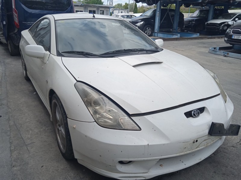 toyota celica coupé (_t23_) del año 2000